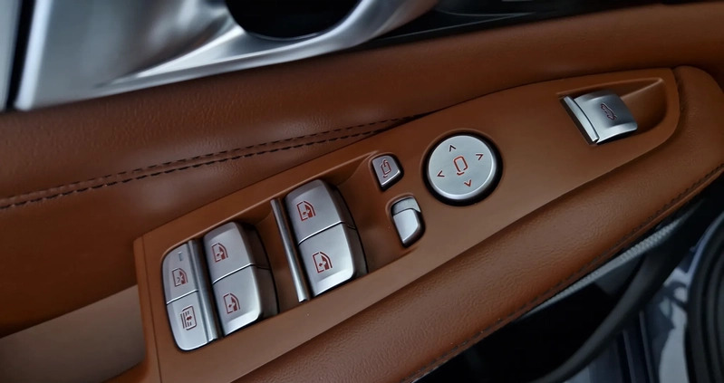 BMW X7 cena 334900 przebieg: 145667, rok produkcji 2020 z Chocz małe 466